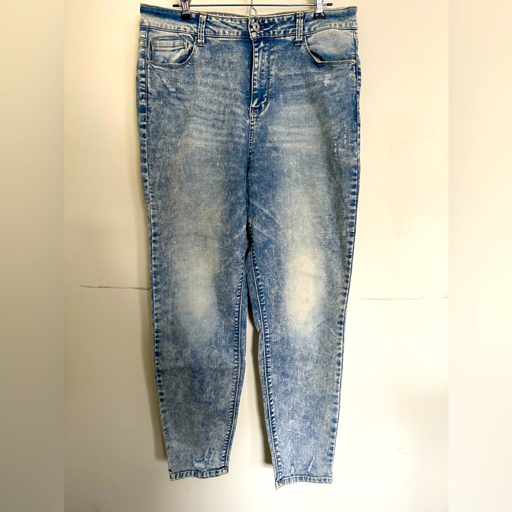 Blue washed cropped stretchy jeans